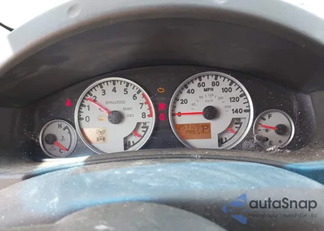 2015 Nissan Frontier Pro-4X z USA, uszkodzony, nr VIN 1N6AD0EV5FN706953